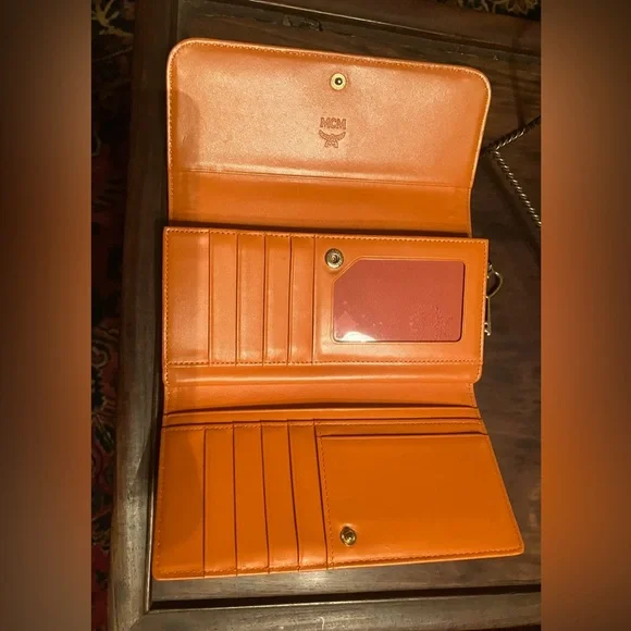 Authentic MCM Long Leather Wallet w/Charm - Picture 4 of 10